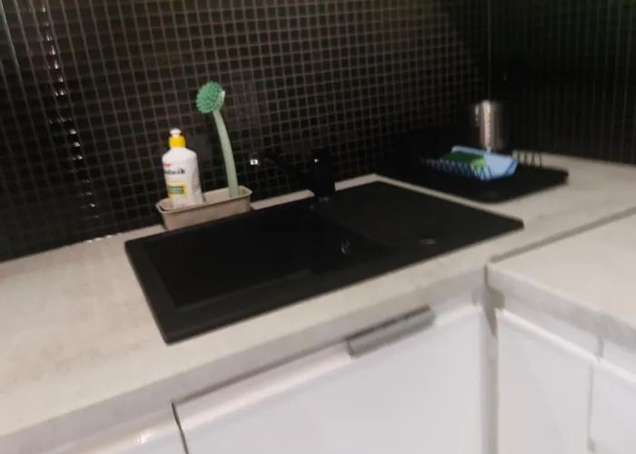 Osada Cicha دمبكي