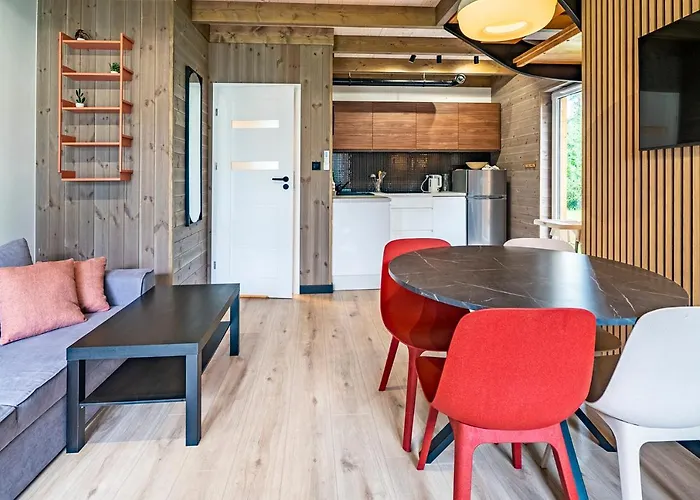 Osada Cicha * دمبكي